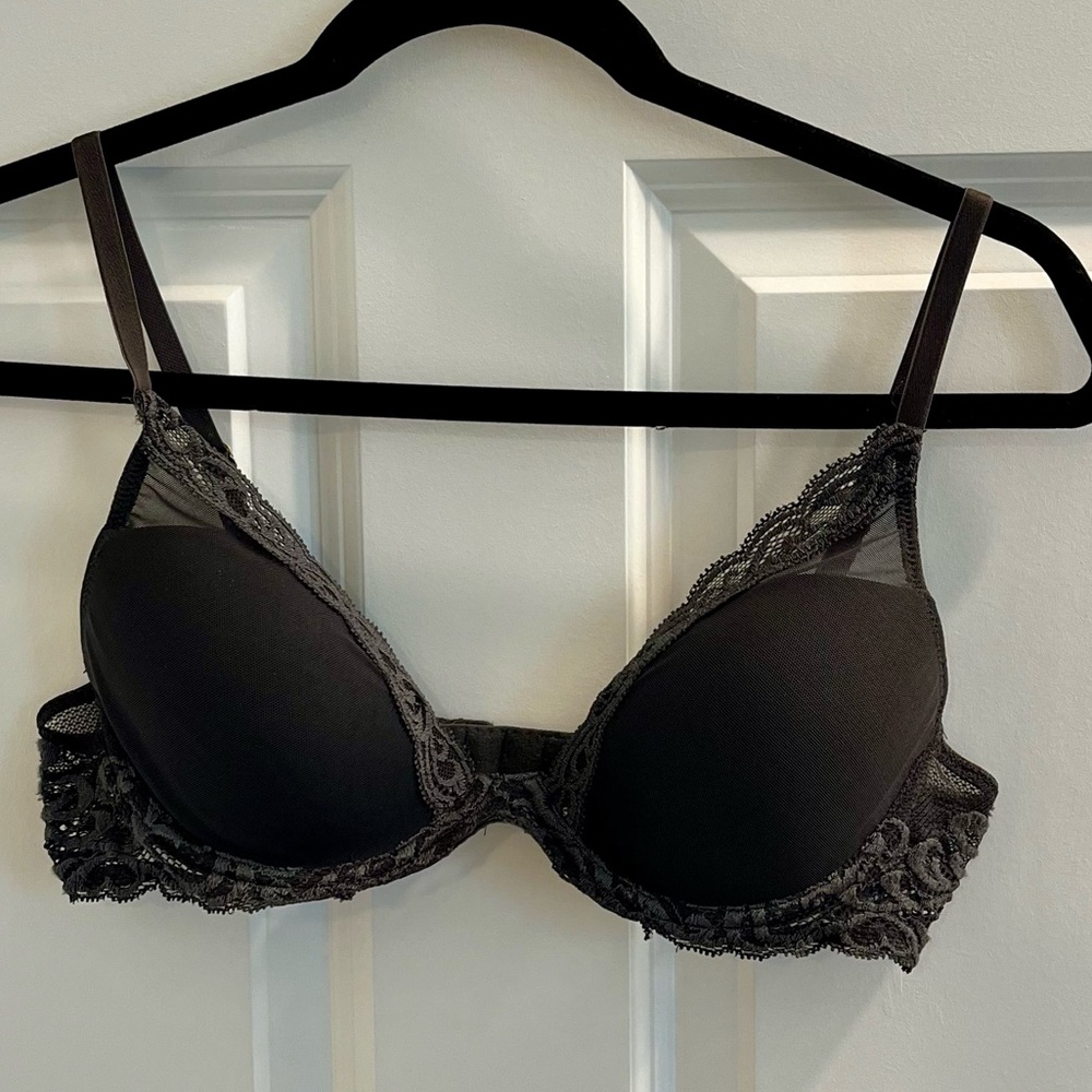 Natori Feathers Plunge T-shirt Basics Underwire Bra, 36B, Coal